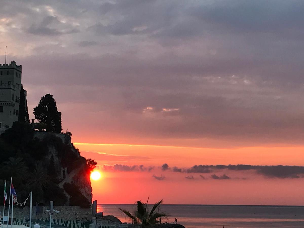 Rocca Di Corno Guest House Finale Ligure Buitenkant foto